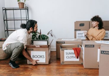 How to pack moving boxes efficiently